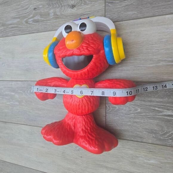 Sesame Street Let's Dance Elmo: 12-inch Elmo Toy Sings Sesame Street Toy for Kid - Picture 8 of 15
